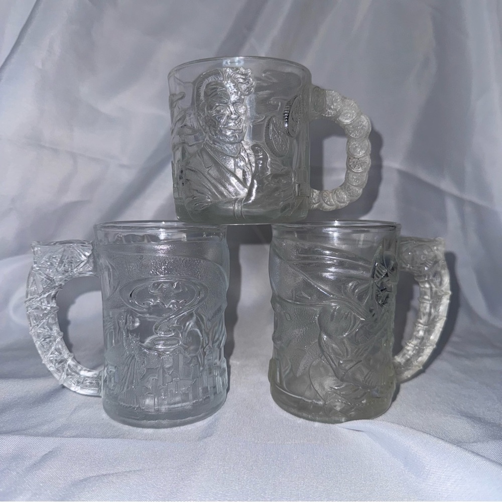 3 McDonald's Batman Forever collectible glass mugs from 1995 2- tall 1- short